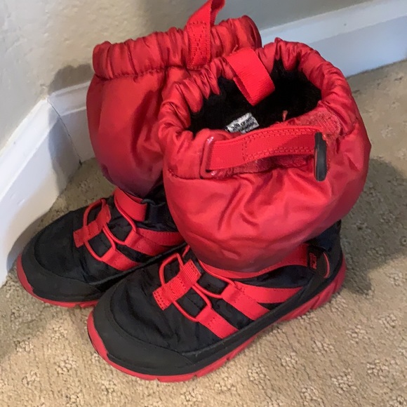 Stride Rite Kids Boots - Picture 2 of 3